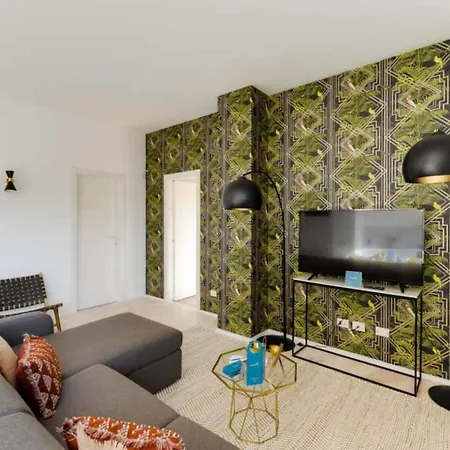 Lovely With Terrace Near Duomo Cathedral Apartment *